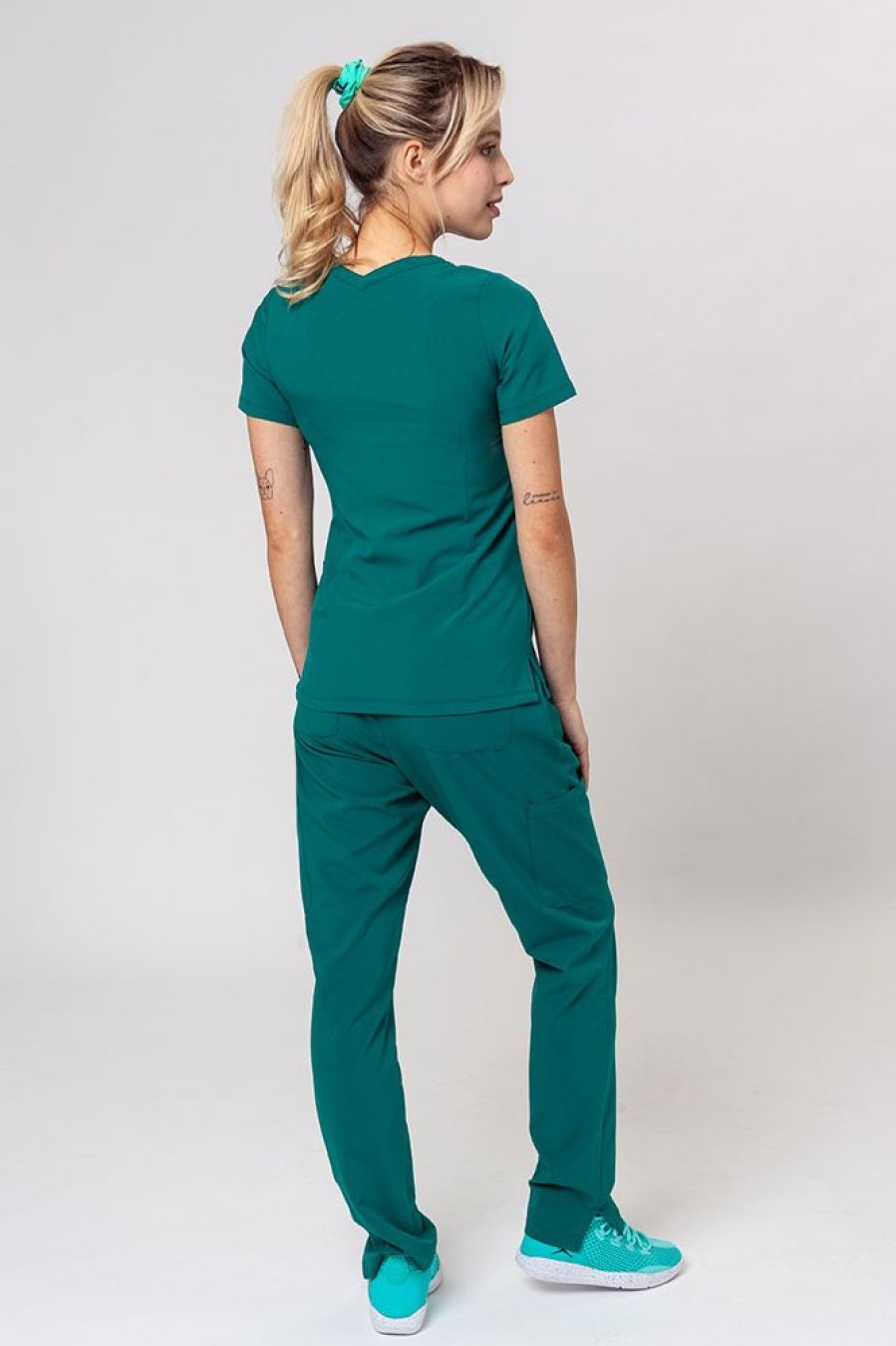 Ona Maevn Uniforms | Komplet Medyczny Damski Maevn Momentum (Bluza Double V-Neck, Spodnie 6-Pocket) Zielony