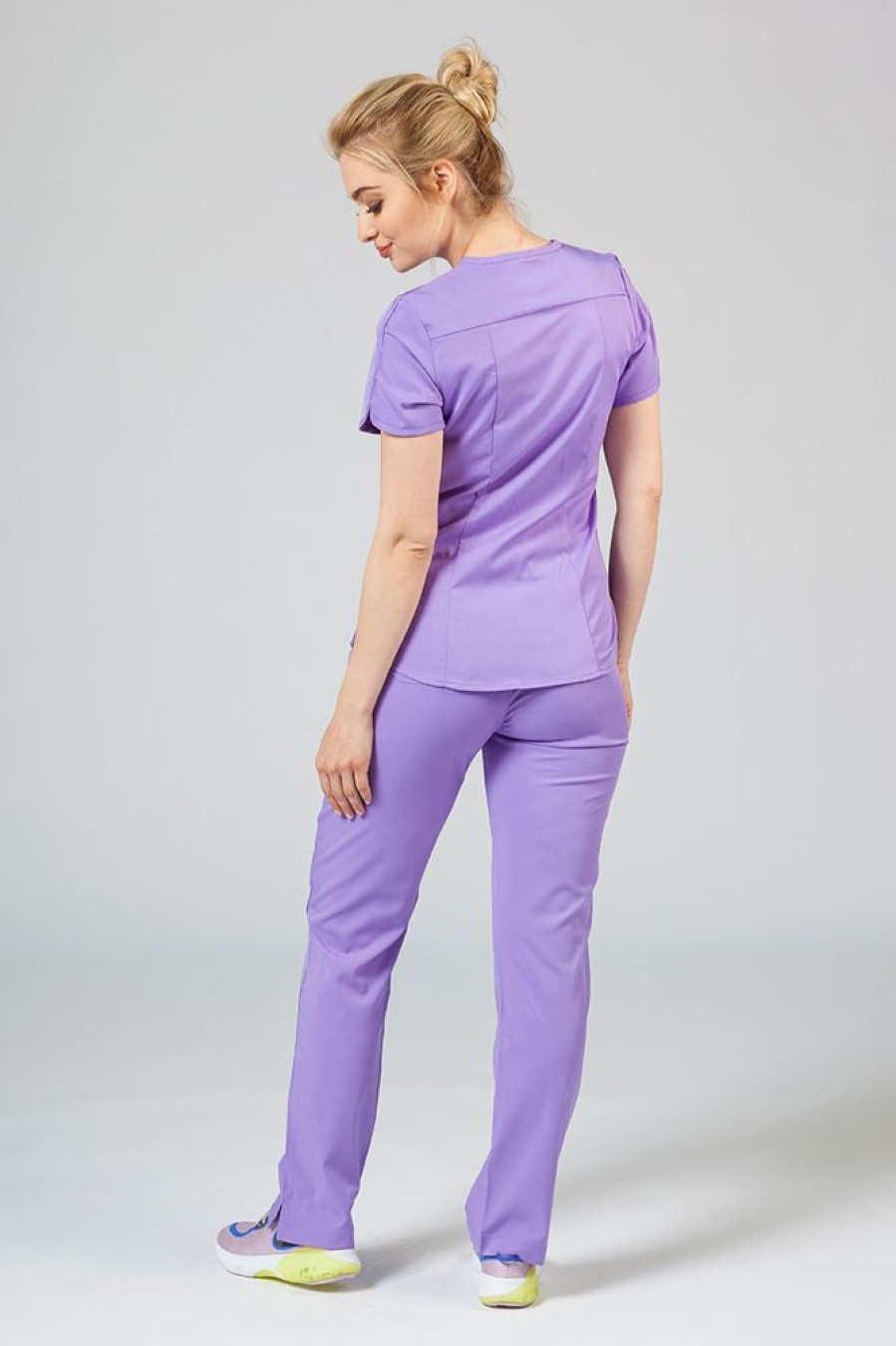 Ona Adar Medical Uniforms | Komplet Medyczny Adar Uniforms Yoga Lawendowy (Z Bluza Modern - Elastic)