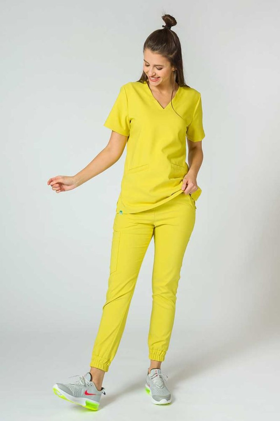 Ona Sunrise Uniforms | Bluza Medyczna Damska Sunrise Uniforms Premium Joy Zolta